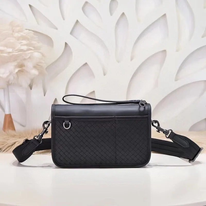 All categories 💚 Top version men’s bags 💚 BV 2024 new BV crossbody bag